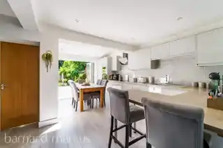 93 Ellington Road, photo 3