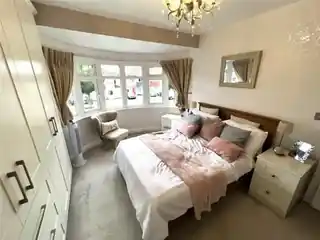 93 Farnham Road, photo 4