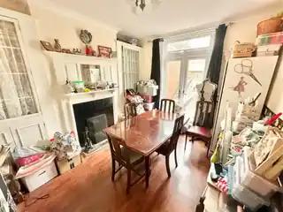 93 Manor Road, photo 3