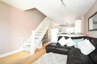 94 Greystoke Drive, photo 3