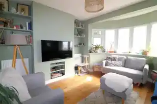 94 Northend Road, photo 2