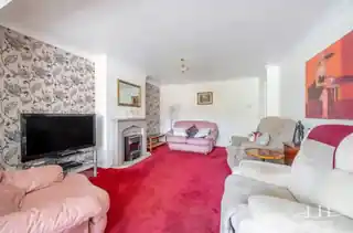 94 Suttons Lane, photo 3