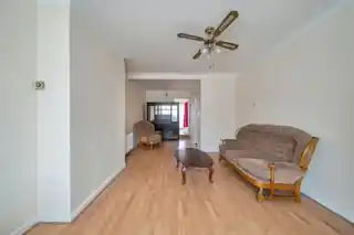 94 Woodrow Avenue, photo 3
