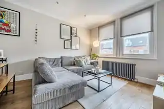 94A Station Road, photo 3