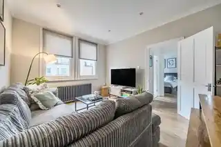 94A Station Road, photo 2