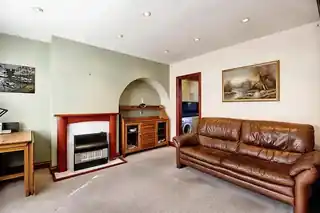 95 Cornwallis Road, photo 4