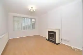 95 Elmhurst Drive, photo 2
