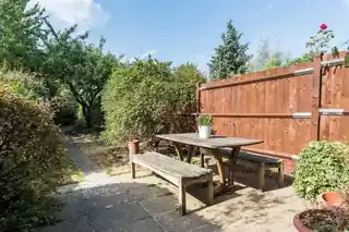 95 Fawnbrake Avenue, photo 3
