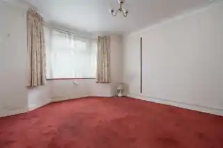 95 Hayes End Road, photo 2