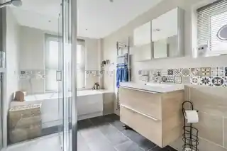 95 Rickmansworth Road, photo 4