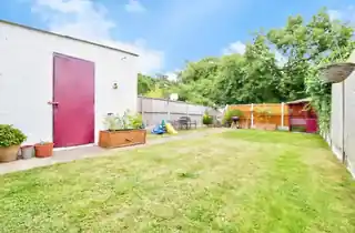 95 Roseberry Gardens, photo 4