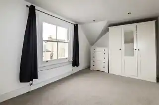 95D Queens Road, photo 4