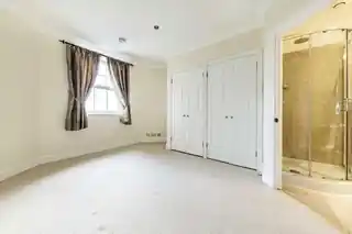 96 Chapman Square, photo 4