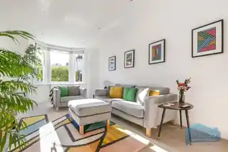 96 Finchley Park, photo 3