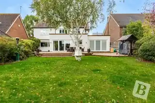 96 Harrow Drive, photo 3
