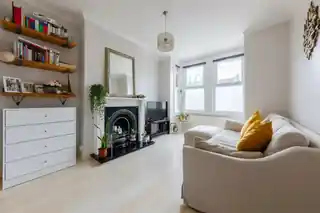 96 Keogh Road, photo 4