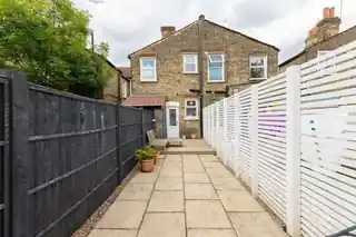 96 Keogh Road, photo 3