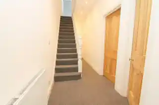 96 Taylor Road, photo 3