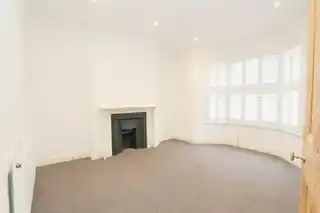 96 Taylor Road, photo 4