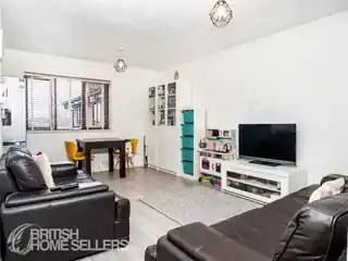 97 Dalrymple Close, photo 2