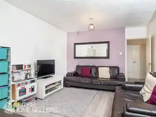 97 Dalrymple Close, photo 3