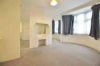 97 Harewood Road, photo 4