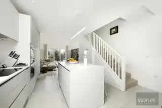 97 Morphou Road, photo 2