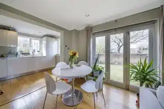 97 Redriff Road, photo 3