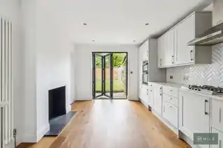 97 Roundwood Road, photo 3