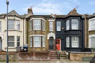 97 Roundwood Road, photo 2