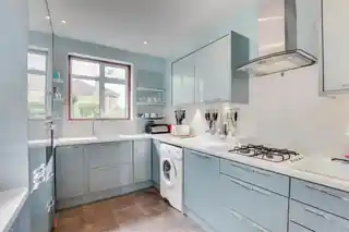 97 Winchmore Hill Road, photo 2