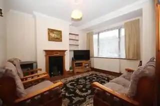 98 Clifford Road, photo 4