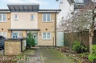 98 Newent Close, photo 3