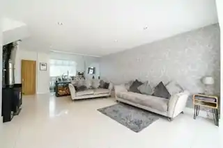 98 Riefield Road, photo 4