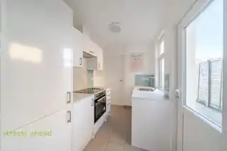 98 Selsdon Road, photo 4