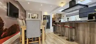 98 St Stephens Road, photo 3