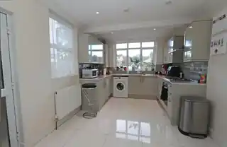 99 Churchill Road, photo 4