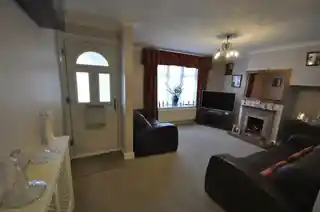 99 Rogers Road, photo 2