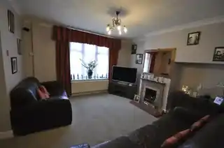 99 Rogers Road, photo 4