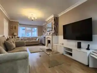 99 Warren Drive, photo 3