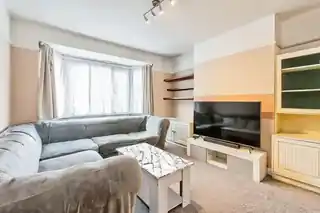 9A Denham Road, photo 2