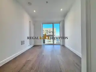 Apartment 1308, Ellipse House, 2 Eden Place, photo 3